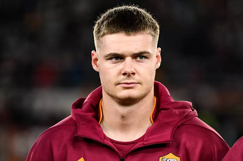 إيفان فيرجسون مهاجم روما